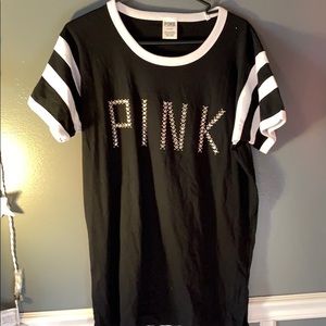 Vs pink shirt